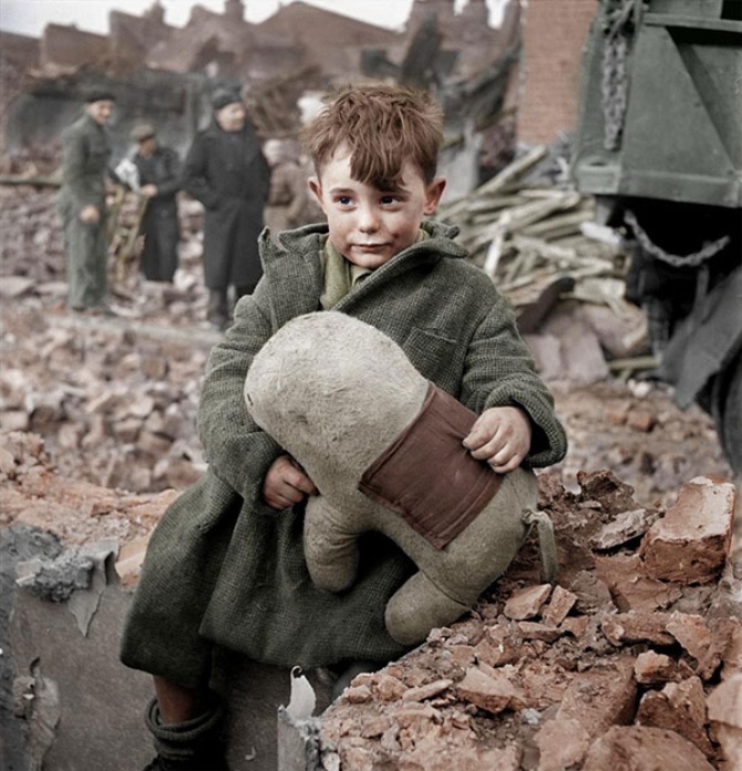 Сирота в Лондоне, 1945