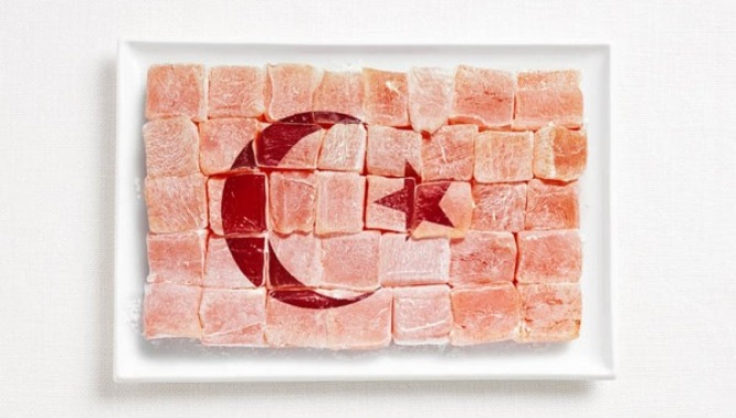 Флаг Турции из рахат-лукума.