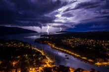 © Miroslav Zadravec (Хорватия) «Дикая ночь на Адриатике». Высокая оценка жюри в категории видео «Природа» | Drone Photo Awards 2021 фото 19