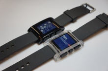 Часы Pebble SmartWatch, выполненные по той же технологии, что и «электронная бумага» фото 2