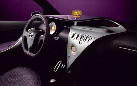 Прототип Toyota iQ показан публике