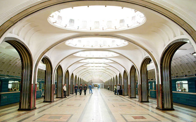 80-летию самого красивого метрополитена в мире посвящается