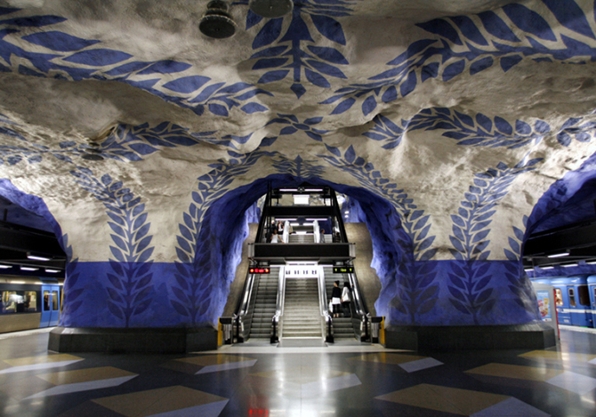 80-летию самого красивого метрополитена в мире посвящается