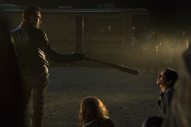 Продюсеры «Ходячих мертвецов» снизили уровень насилия в седьмом сезоне