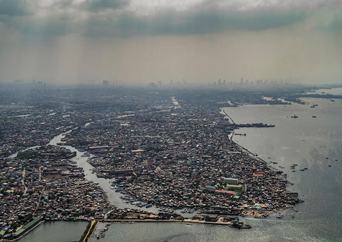 18 аэроснимков одних из самых густонаселенных трущоб в мире