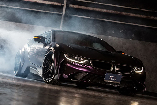 BMW i8 превратили в мрачный суперкар Бэтмена