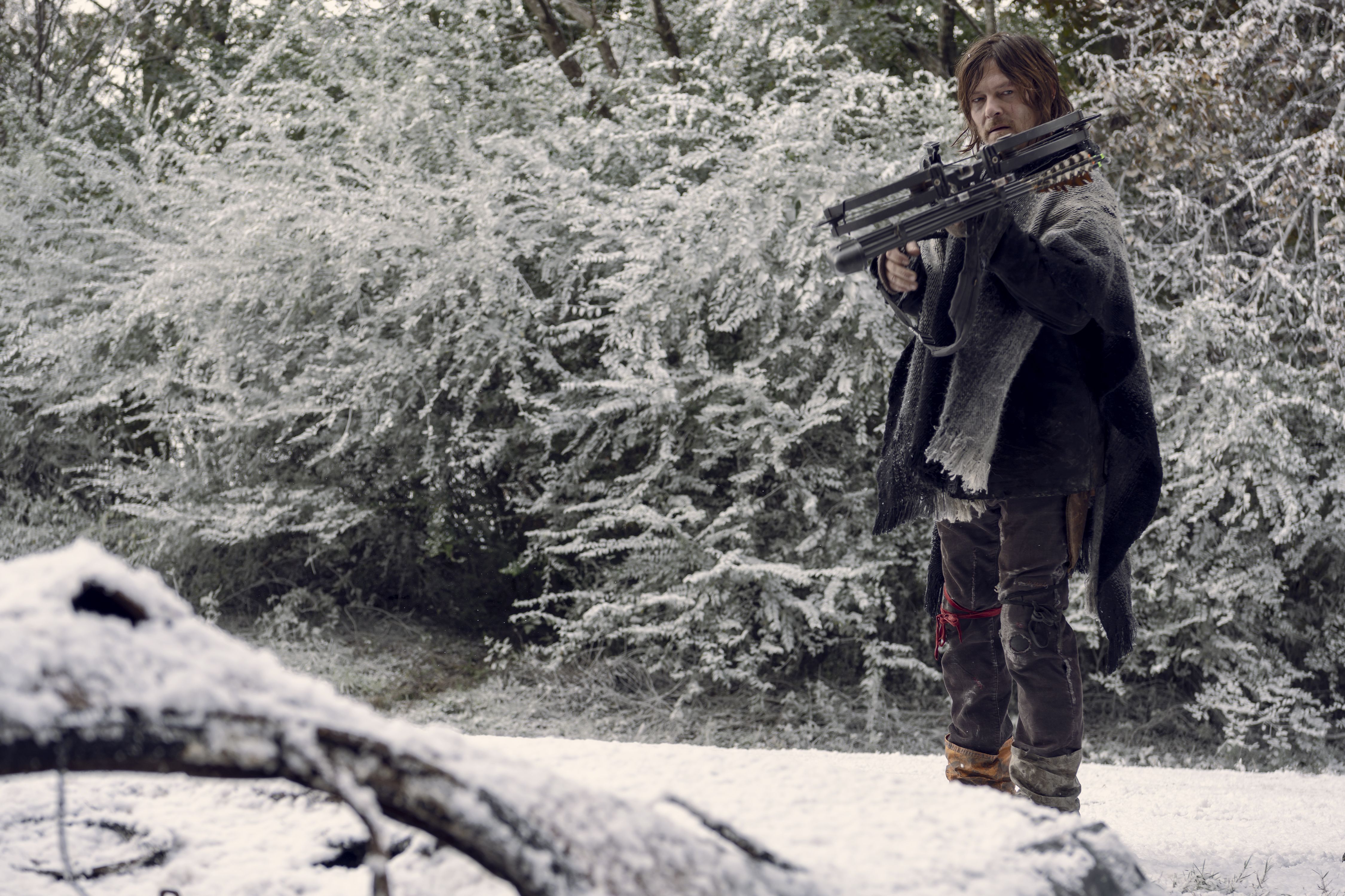 AMC тизерит снежный [!!!] шторм 17 кадрами финала девятого сезона «Ходячих мертвецов»