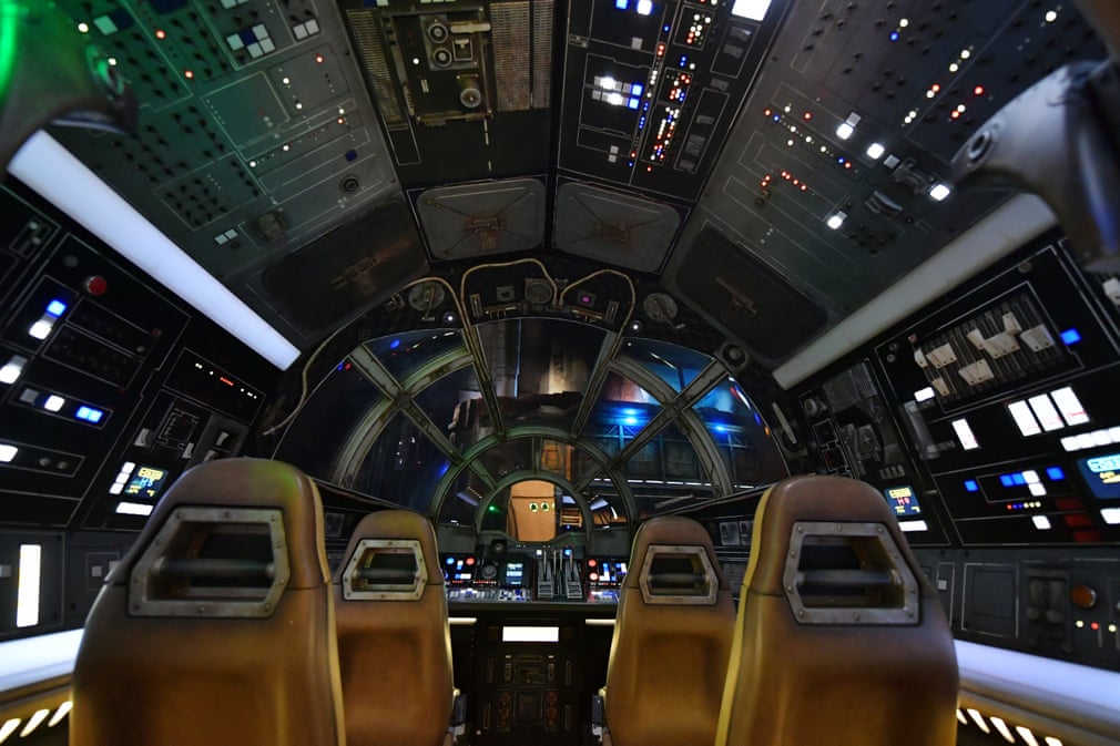 21 фотография с посвящения нового тематического парка Диснейленд, Star Wars: Galaxy’s Edge